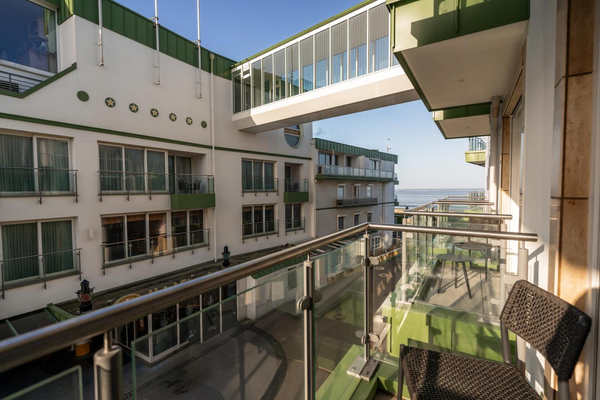 Hotel Strandperle Куксхавен Екстериор снимка