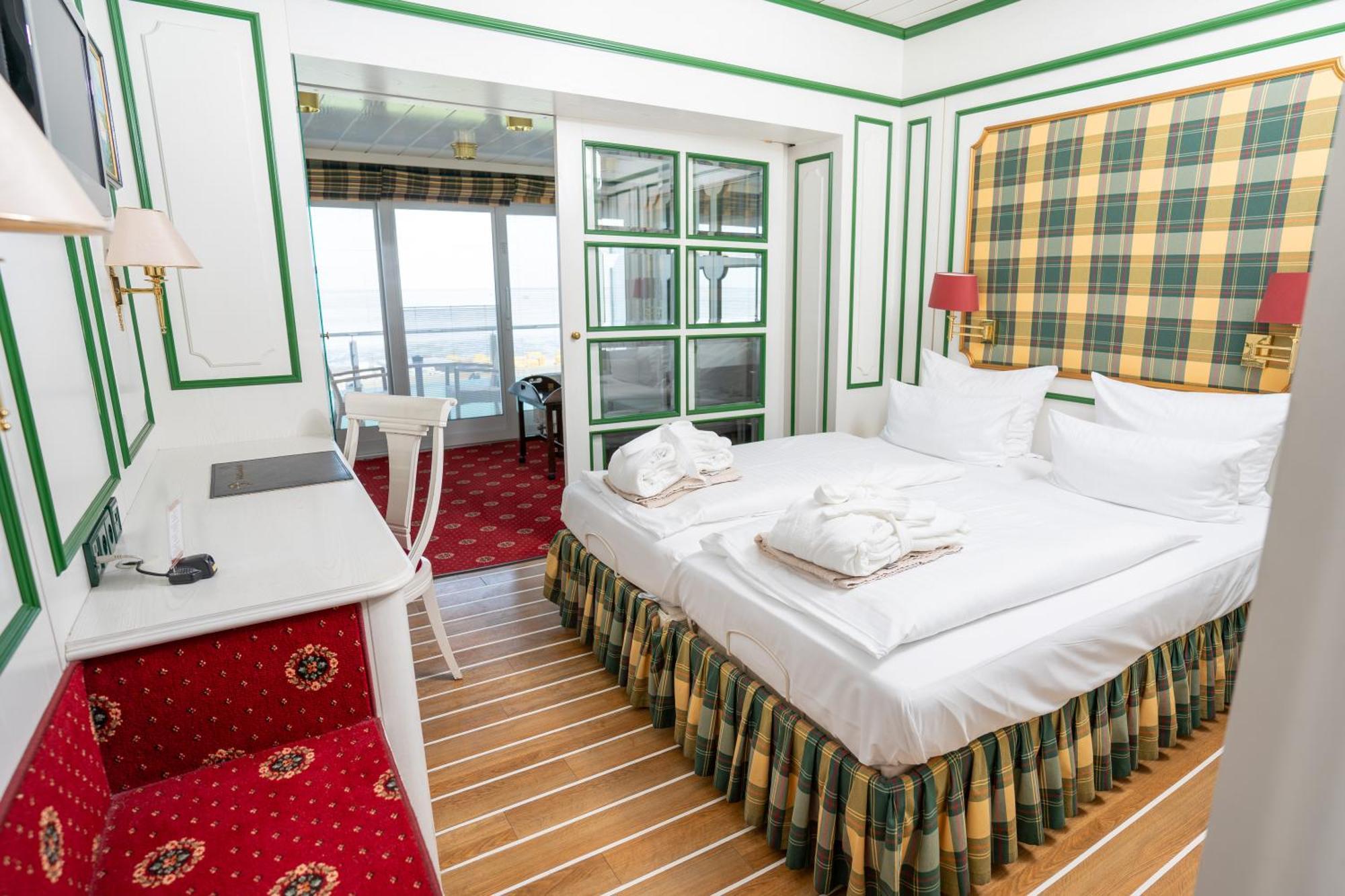 Hotel Strandperle Куксхавен Екстериор снимка