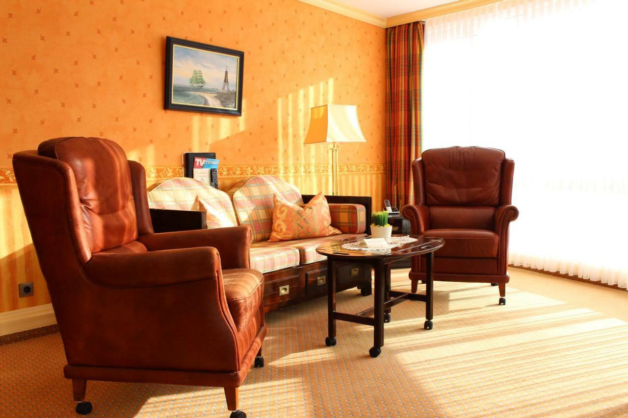 Hotel Strandperle Куксхавен Екстериор снимка